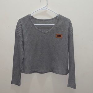 Gray Cropped Long Sleeve, Size M